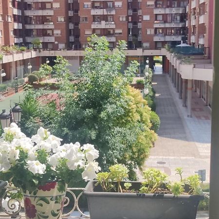 Alojamiento Oviedo 3 Con Parking Екстериор снимка